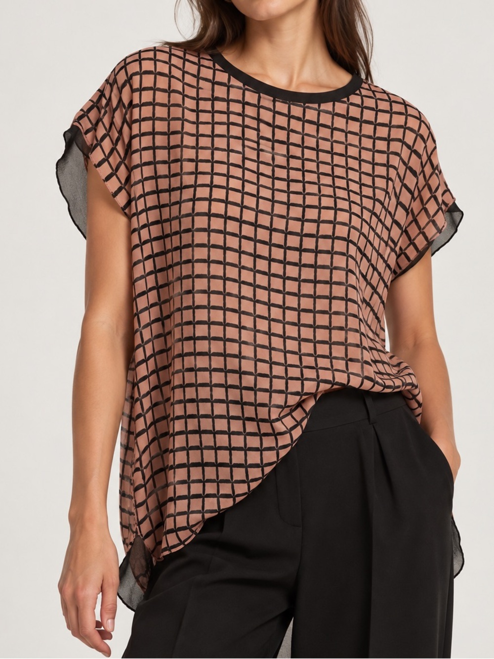 Aritzia Wilfred 100% Silk Grid Print Short Sleeve Blouse Top in Taupe and Black